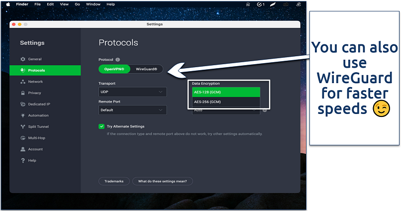Private Internet Access VPN settings showing protocol and data encryption options, including AES-128 and AES-256